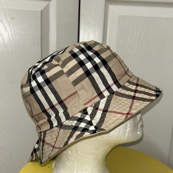 Authentic Burberry Reversible Plaid Hat(Size Large) - Picture 1 of 13
